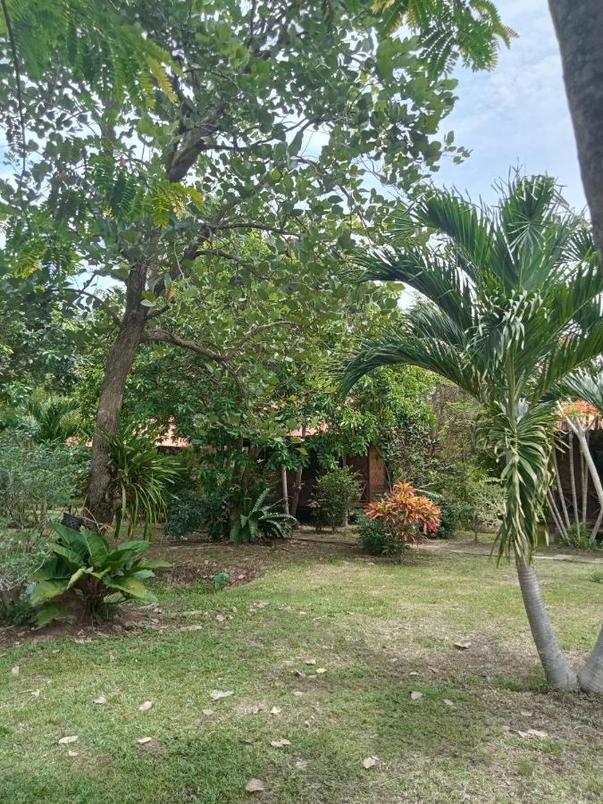 Ban Ban Bangalow Koh Jum Exterior photo